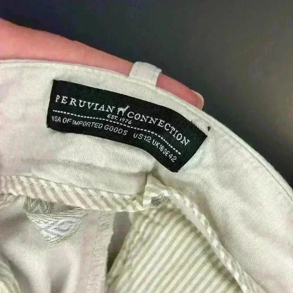 Peruvian Connection Linen Shorts - Picture 2 of 5